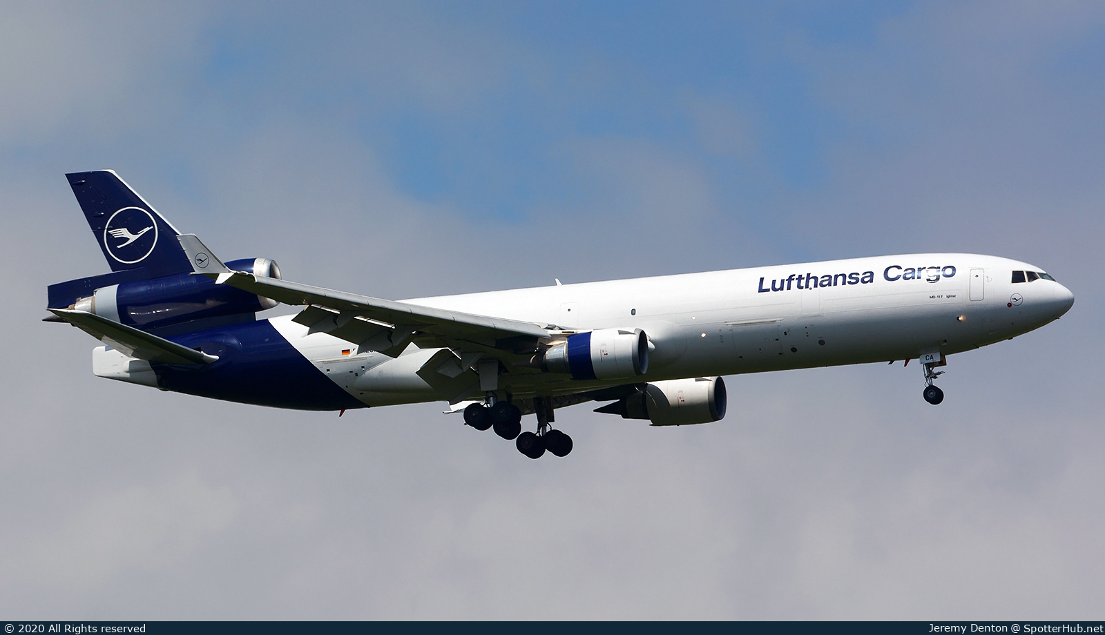 Photo of D-ALCA - McDonnell Douglas MD-11(F) operated by Lufthansa Cargo