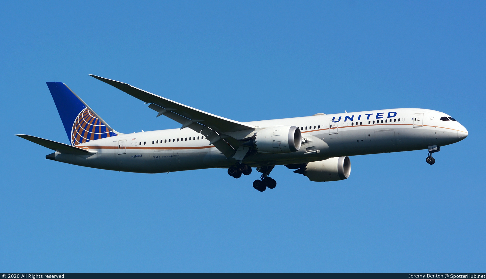 Photo of N19951 - Boeing 787-9 Dreamliner operated by United Airlines