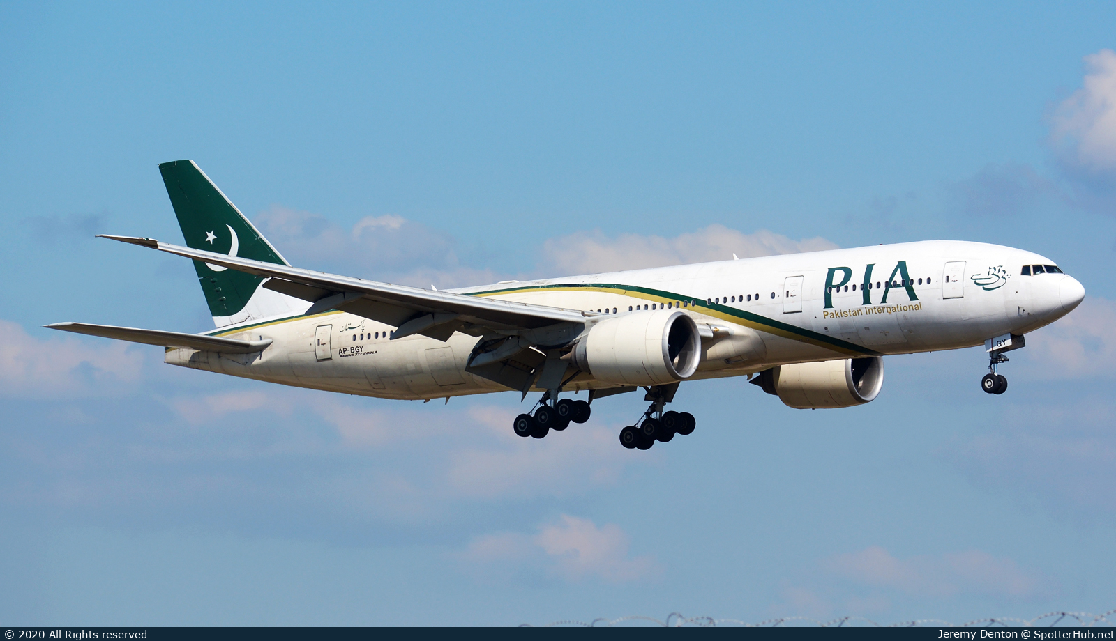 Photo of AP-BGY - Boeing 777-240(LR) operated by PIA Pakistan International Airlines