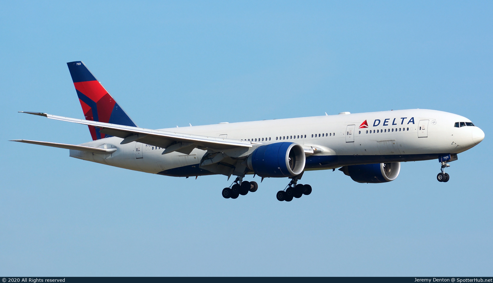 Photo of N701DN - Boeing 777-232(LR) operated by Delta Air Lines