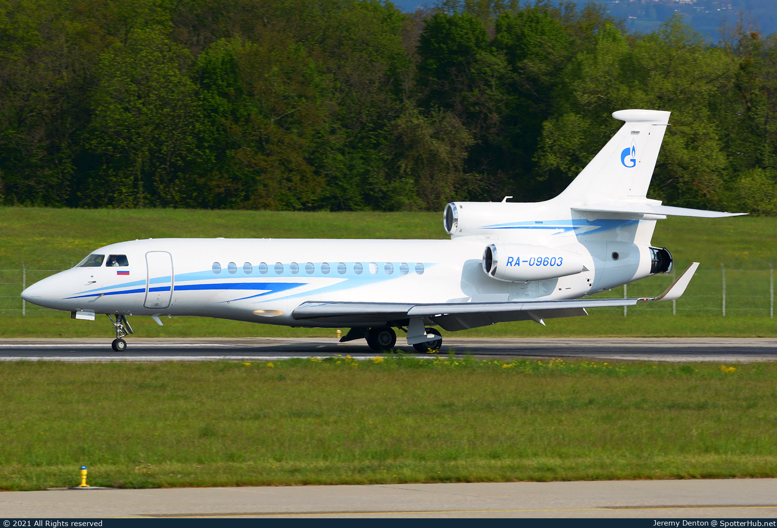 Photo of RA-09603 - Dassault Falcon 7X operated by Gazpromavia