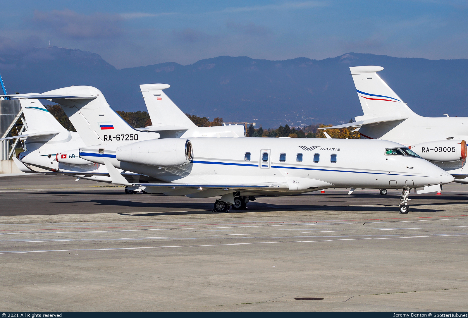 Photo of RA-67250 - Bombardier Challenger 300 operated by AviaTIS
