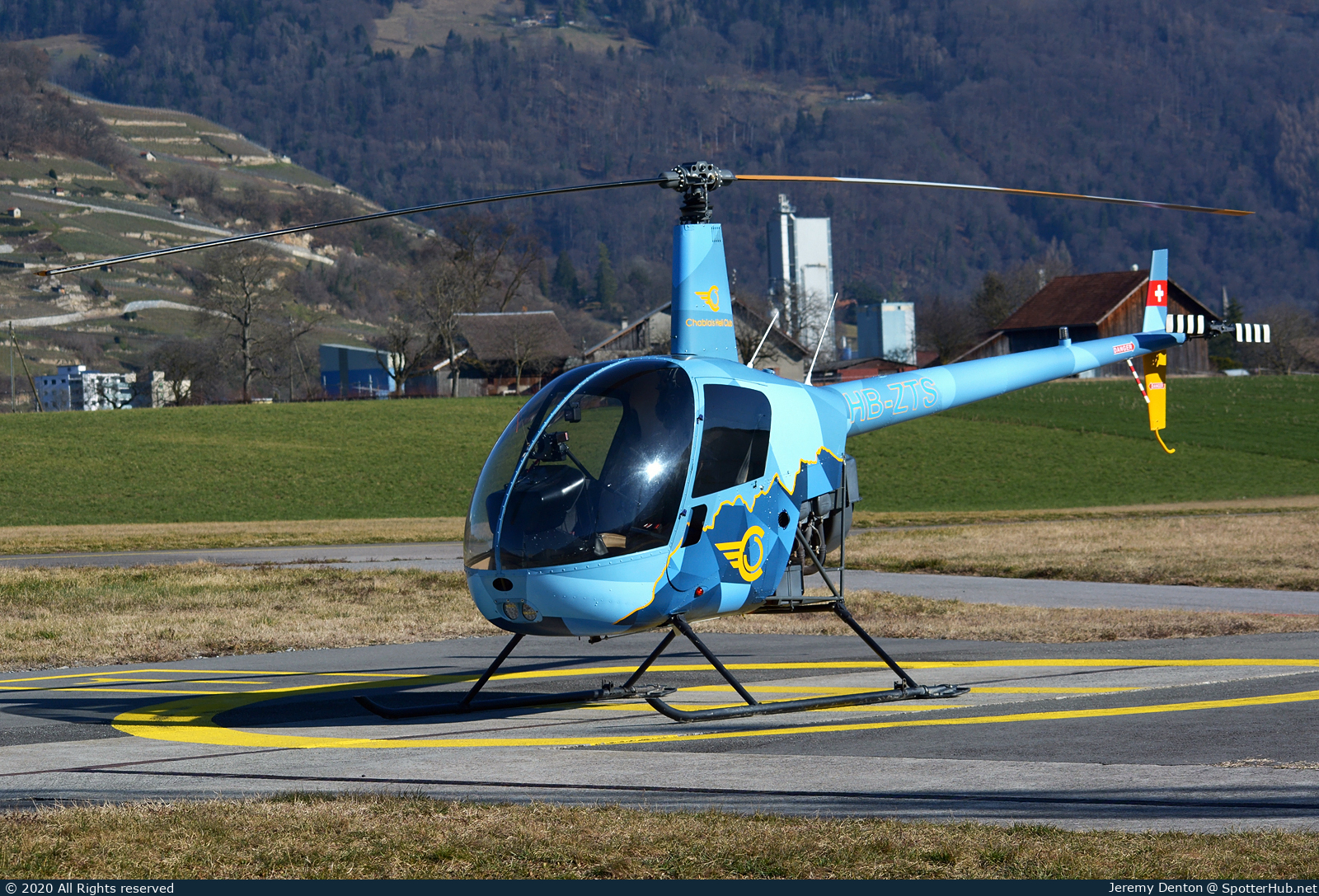 Photo of HB-ZTS - Robinson R22 Beta II operated by Chablais Heli Club