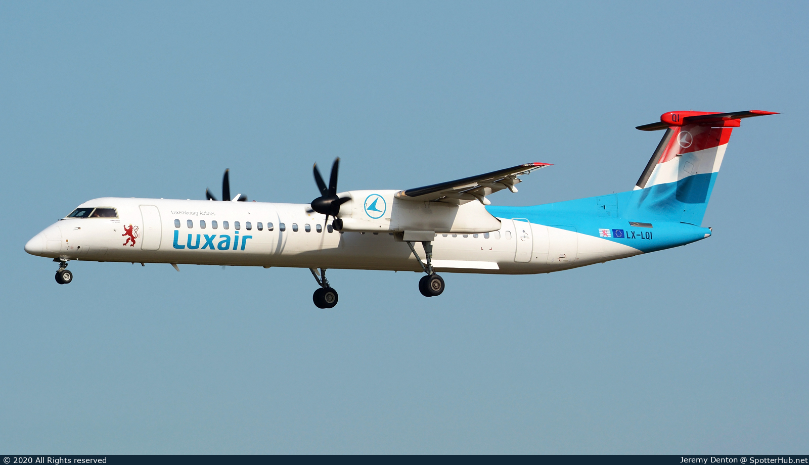 Photo of LX-LQI - Bombardier DHC-8-402 Dash 8 Q400 operated by Luxair
