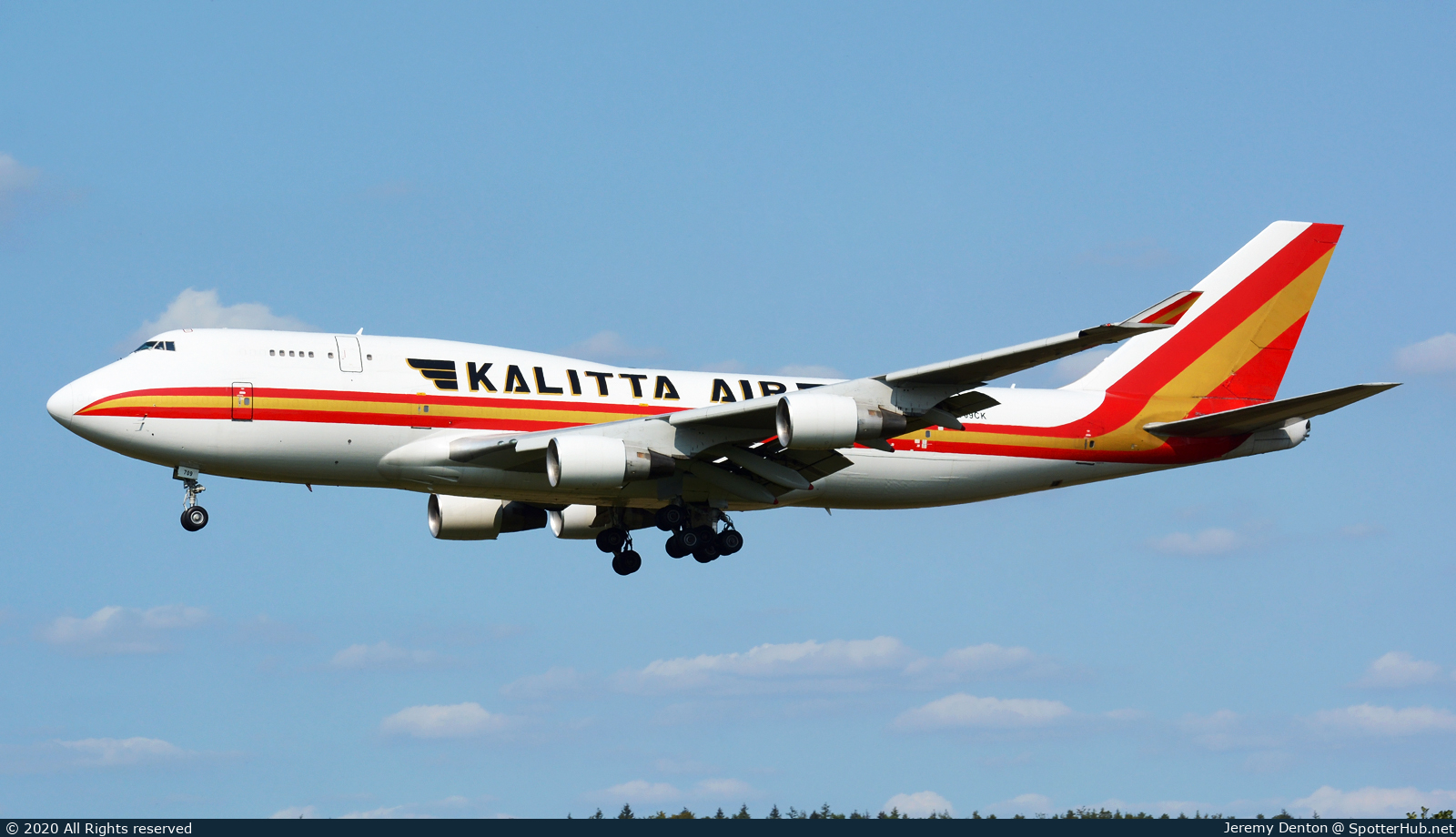 Photo of N709CK - Boeing 747-4B5(BCF) operated by Kalitta Air