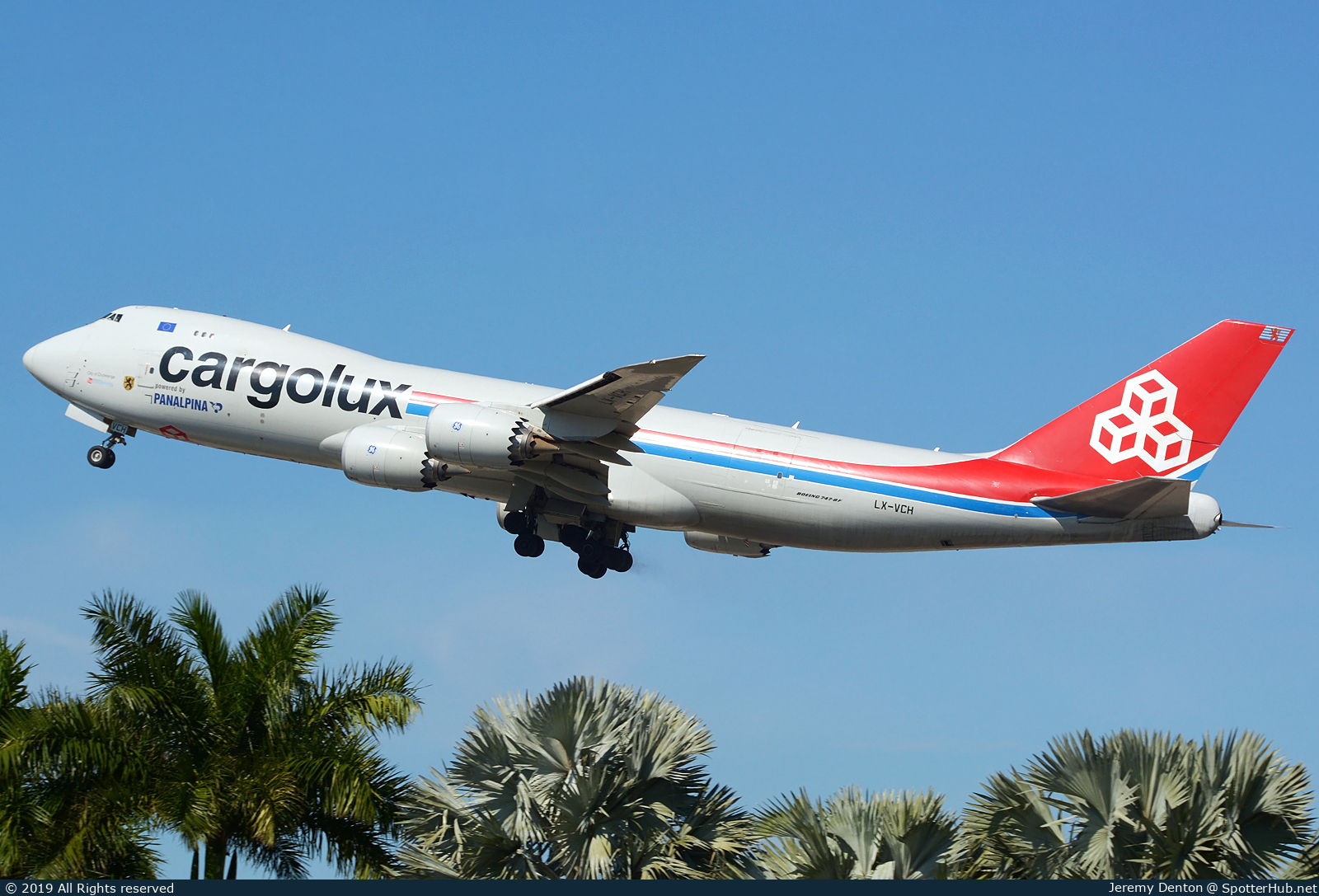 Photo of LX-VCH - Boeing 747-8R7F operated by Cargolux