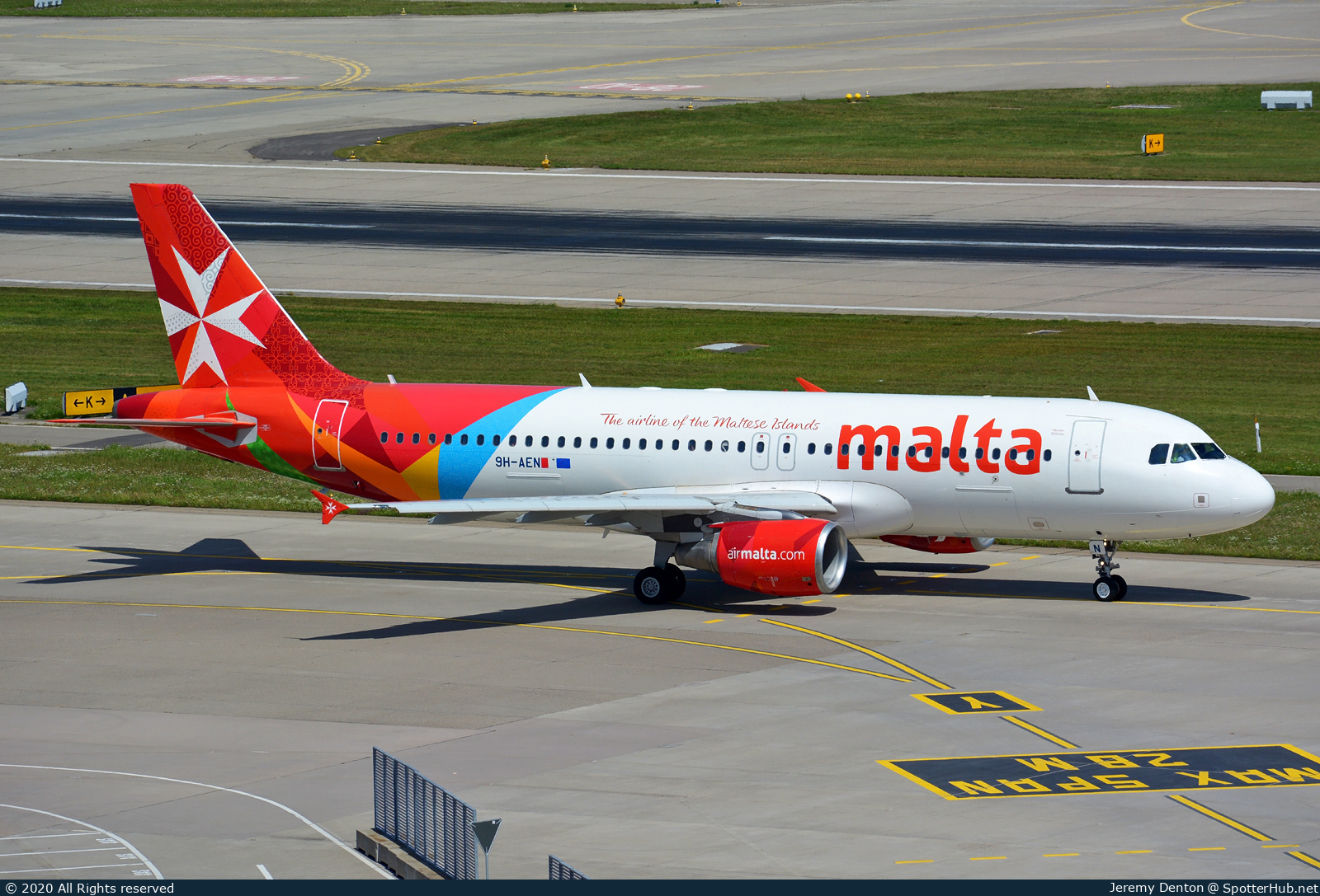 Photo of 9H-AEN - Airbus A320-214 operated by Air Malta
