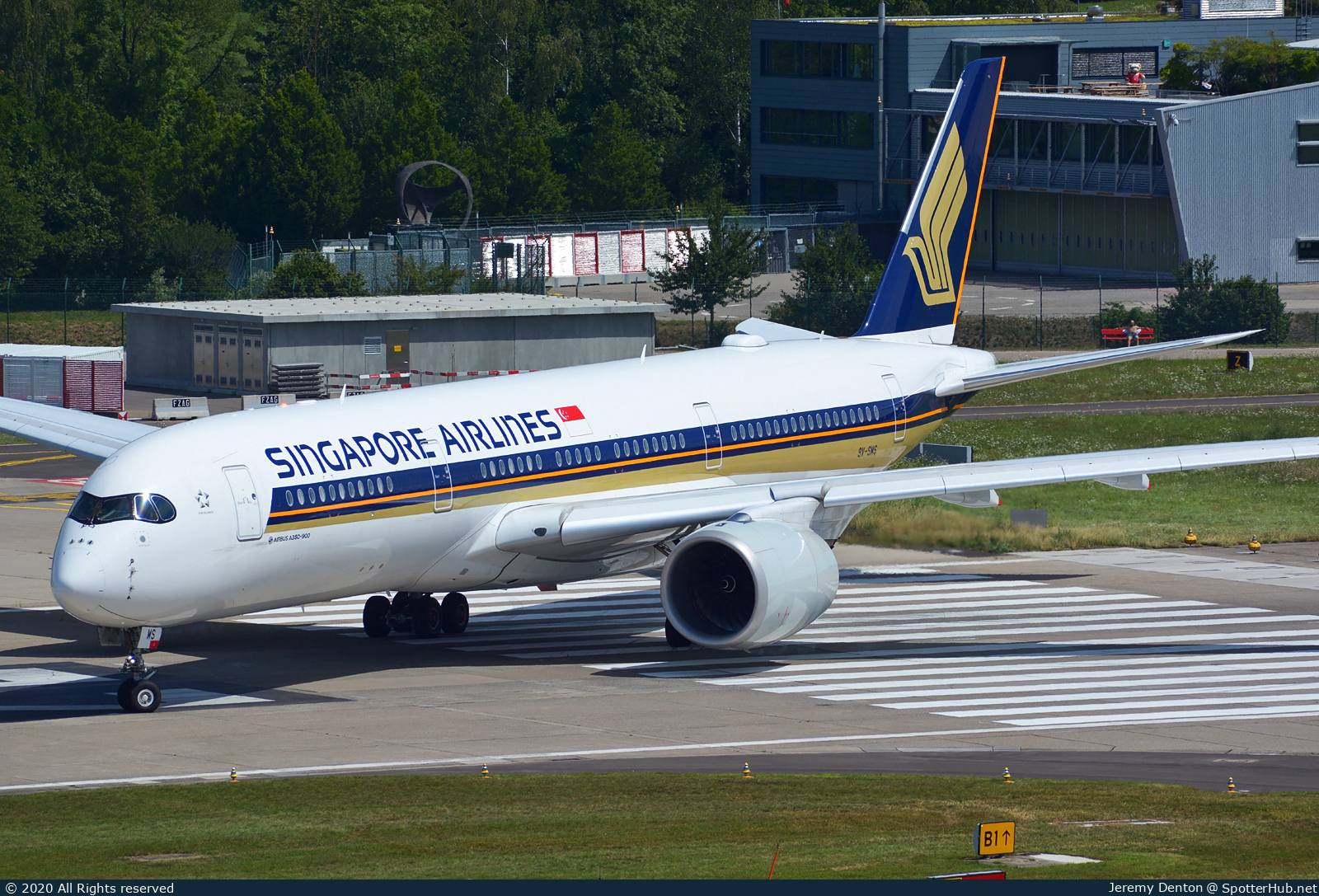 Photo of 9V-SMS - Airbus A350-941 operated by Singapore Airlines