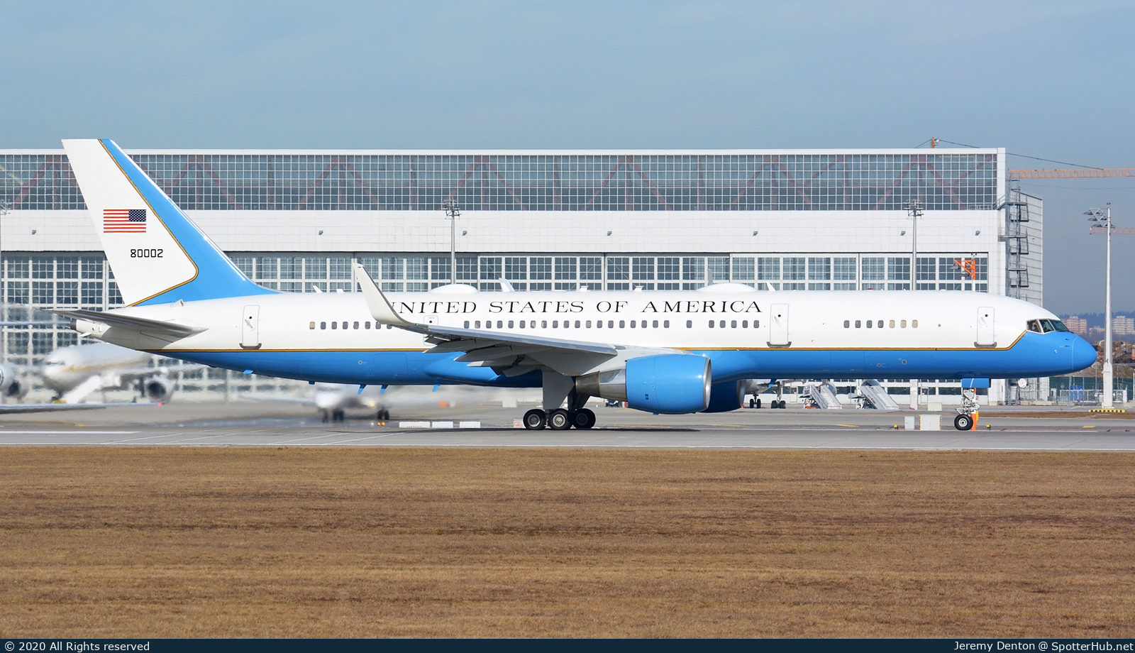 Photo of 98-0002 - Boeing C-32A operated by US Air Force