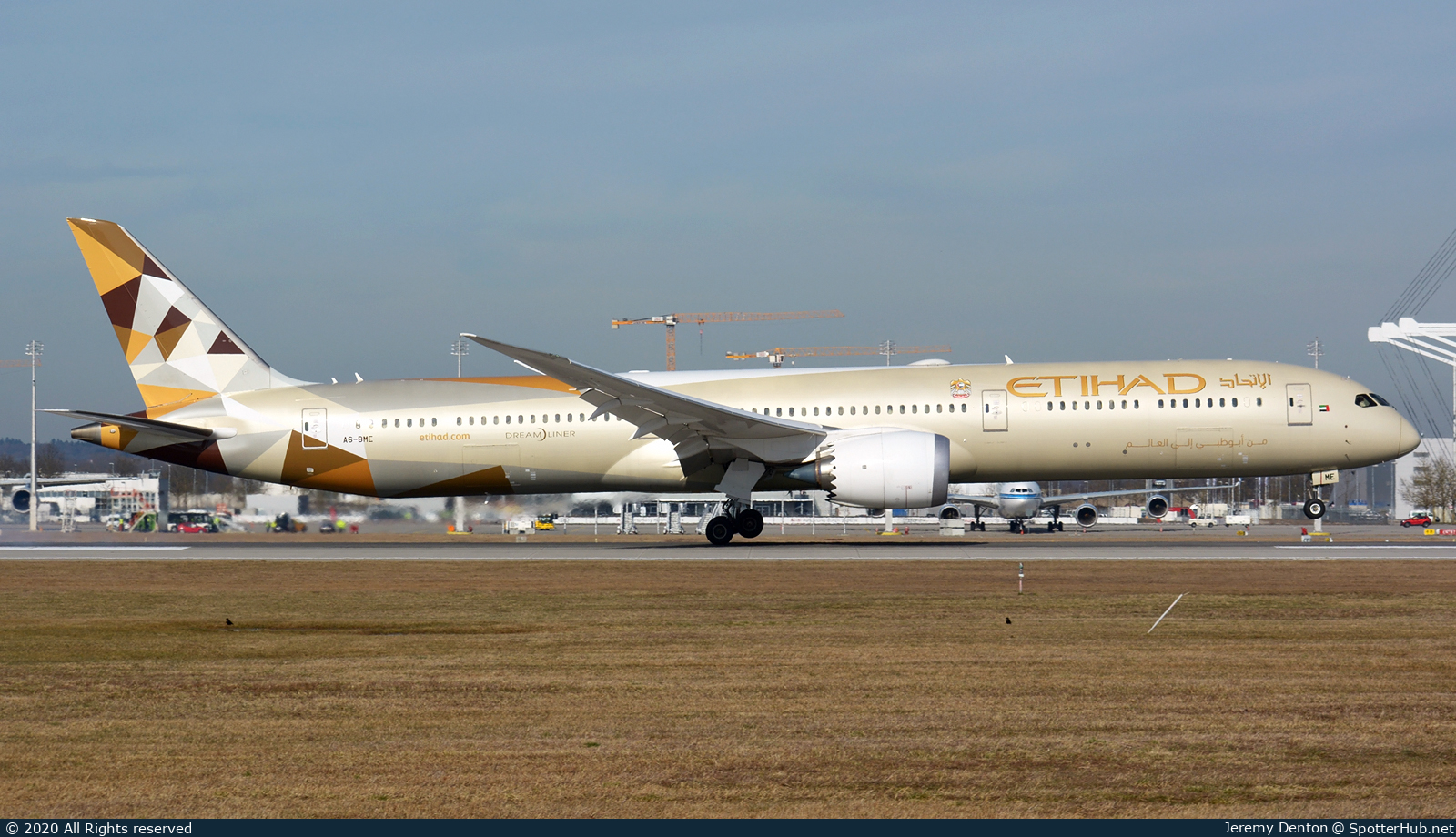 Photo of A6-BME - Boeing 787-10 Dreamliner operated by Etihad Airways
