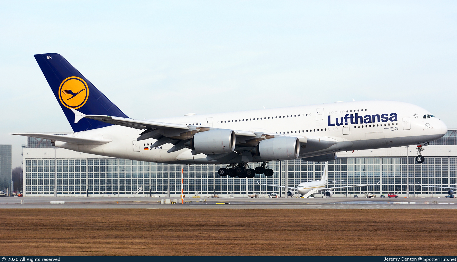 Photo of D-AIMH - Airbus A380-841 operated by Lufthansa