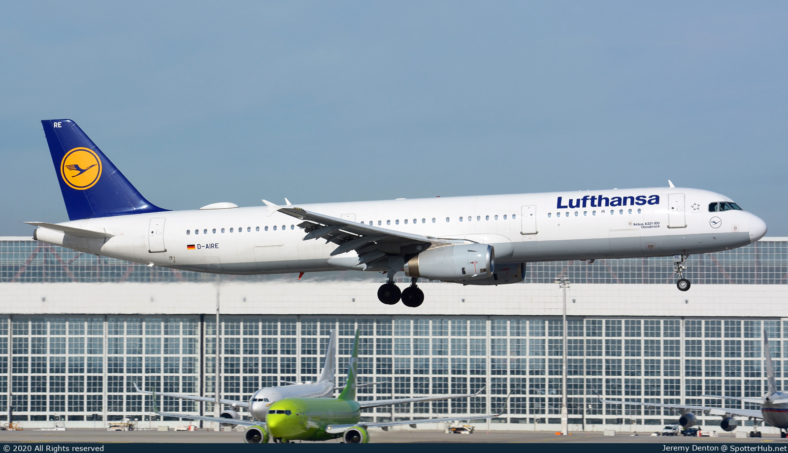 Photo of D-AIRE - Airbus A321-131 operated by Lufthansa
