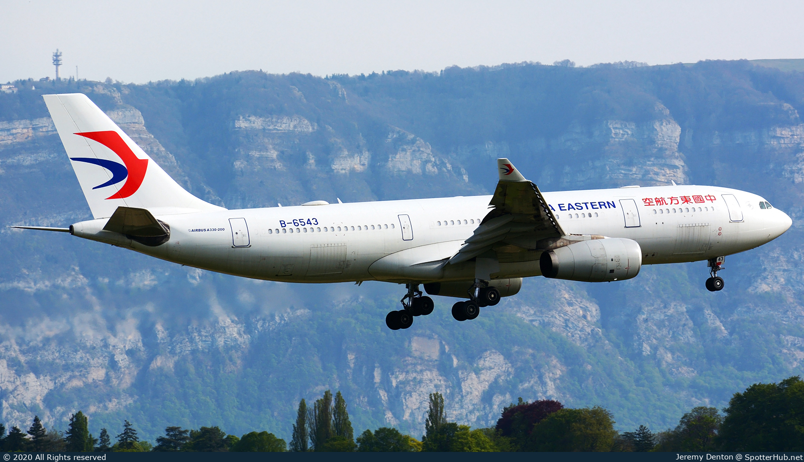 Photo of B-6543 - Airbus A330-243 operated by China Eastern Airlines