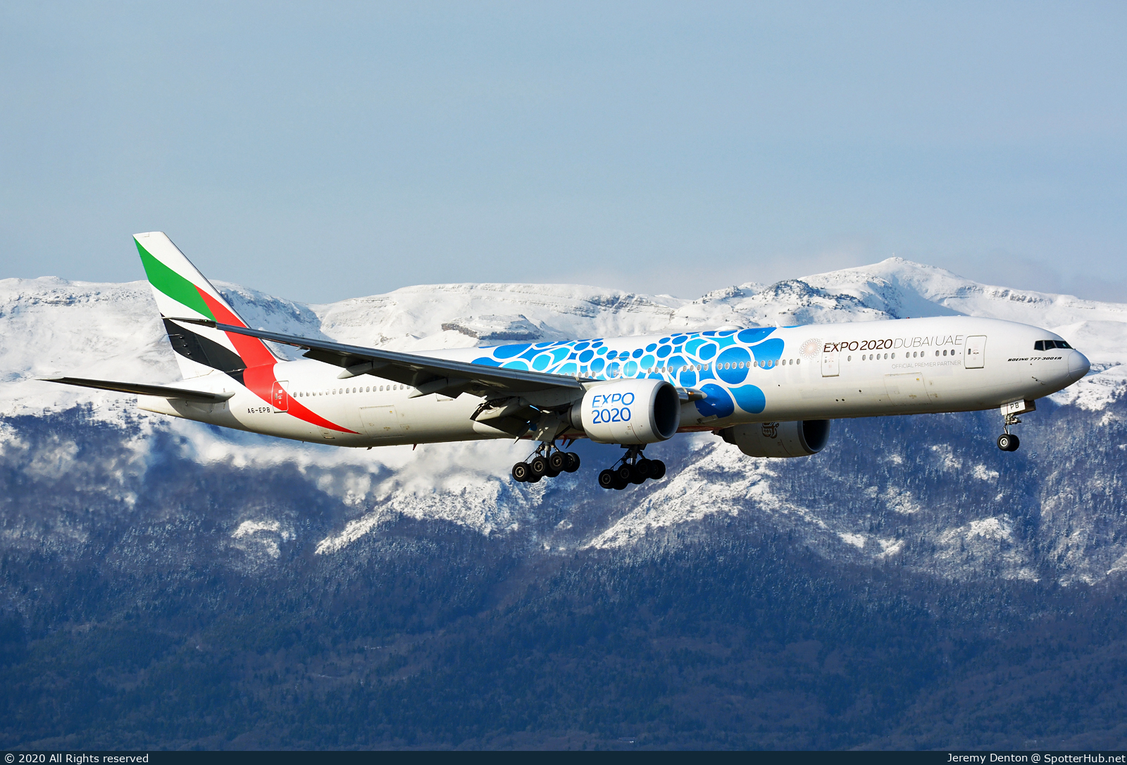 Photo of A6-EPB - Boeing 777-31H(ER) operated by Emirates