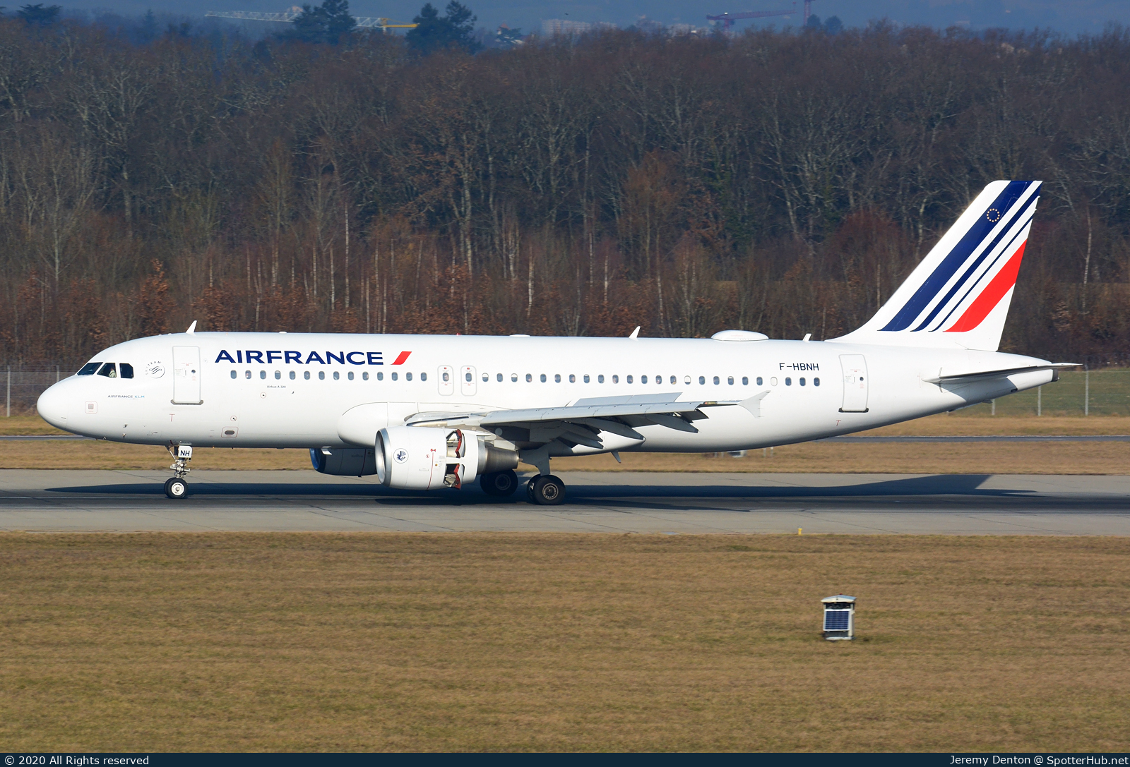 Photo of F-HBNH - Airbus A320-214 operated by Air France