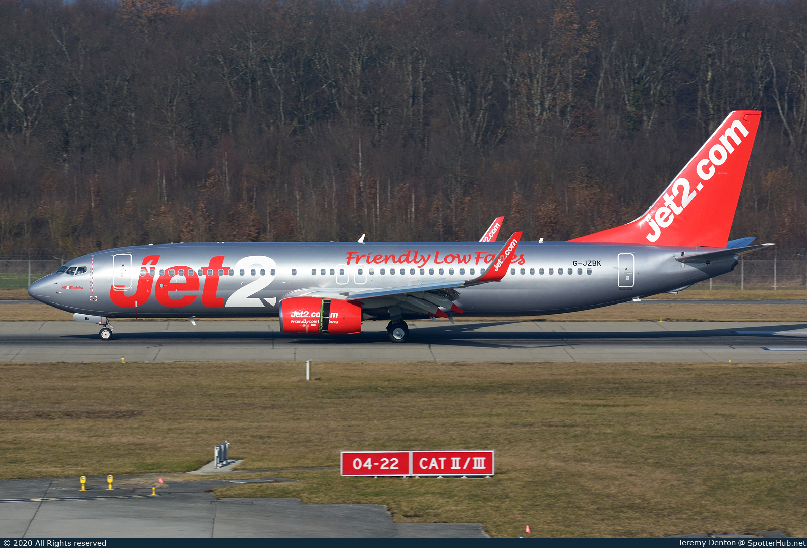 Photo of G-JZBK - Boeing 737-8MG operated by Jet2