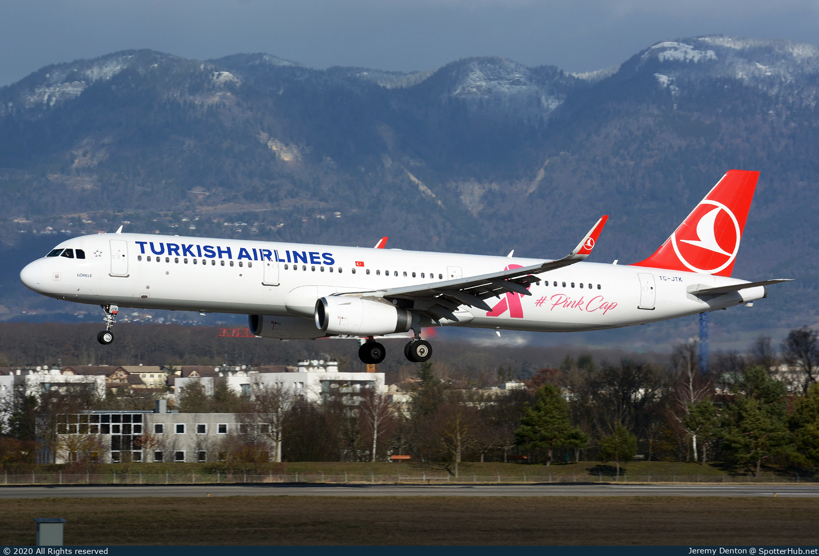 Photo of TC-JTK - Airbus A321-231 operated by Turkish Airlines