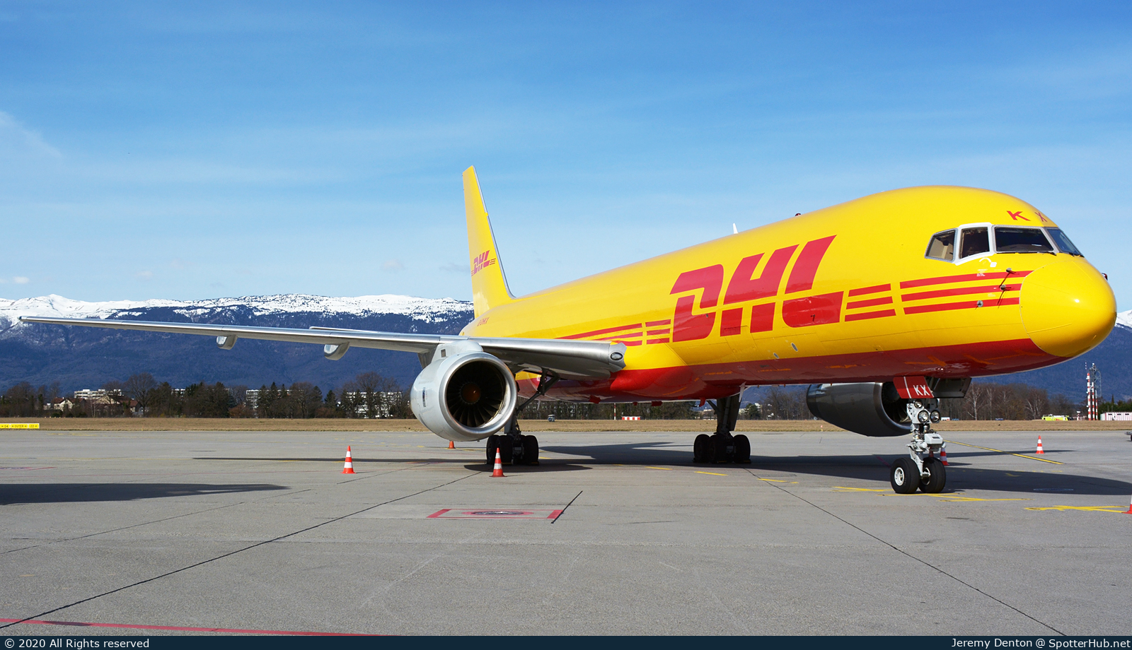 Photo of G-DHKX - Boeing 757-23A(PF) operated by DHL Air