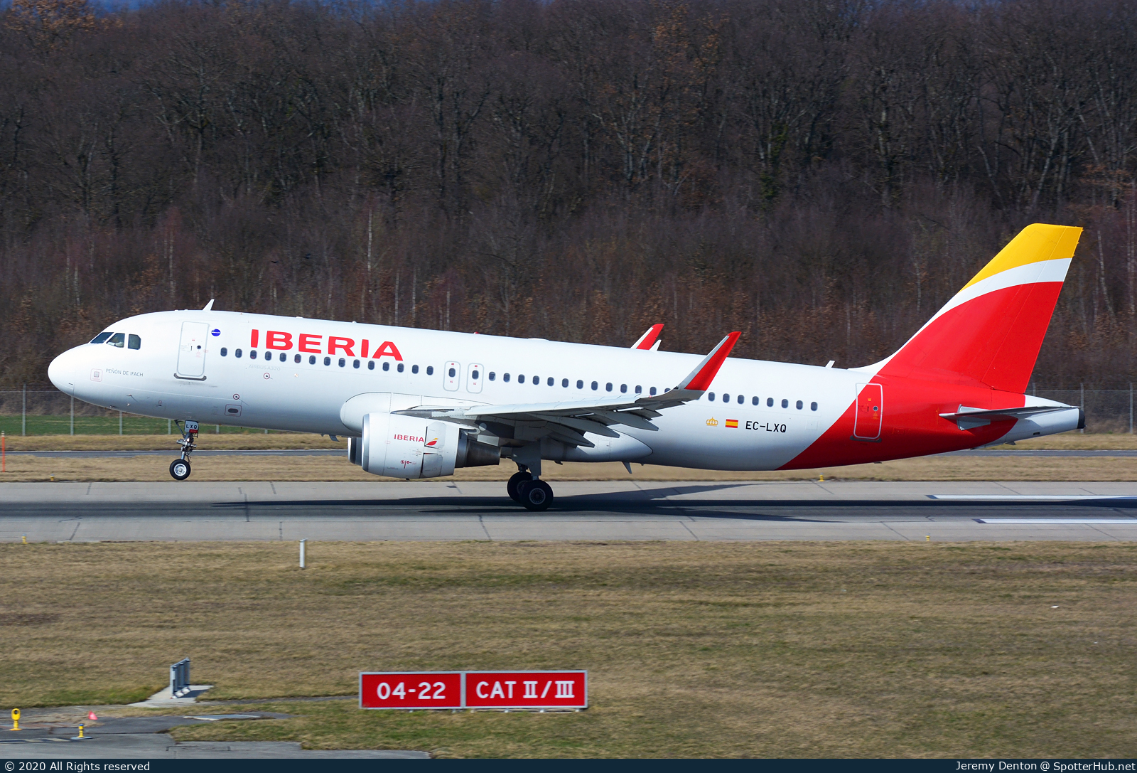 Photo of EC-LXQ - Airbus A320-216 operated by Iberia