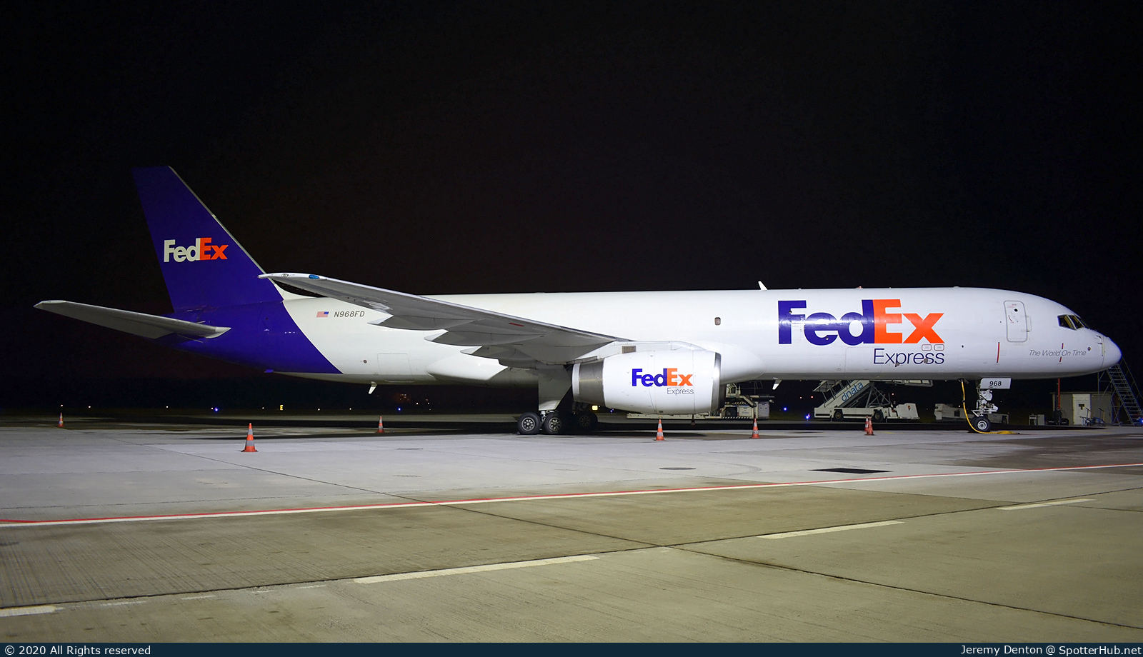 Photo of N968FD - Boeing 757-28A(SF) operated by FedEx
