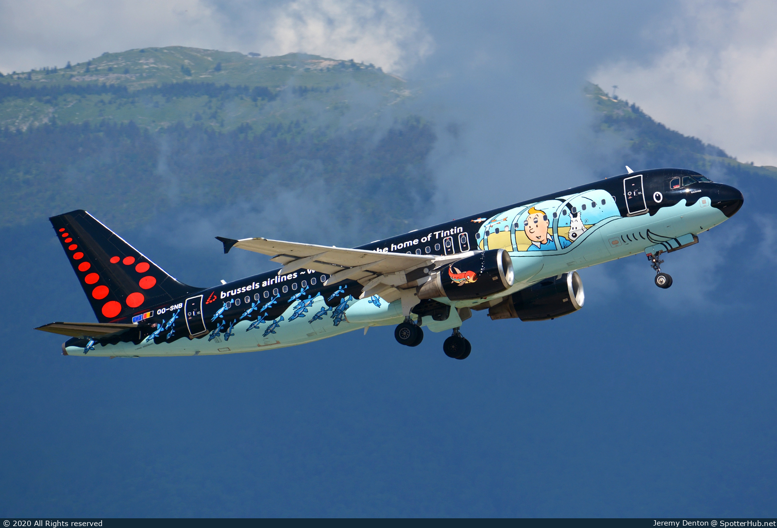 Photo of OO-SNB - Airbus A320-214 operated by Brussels Airlines