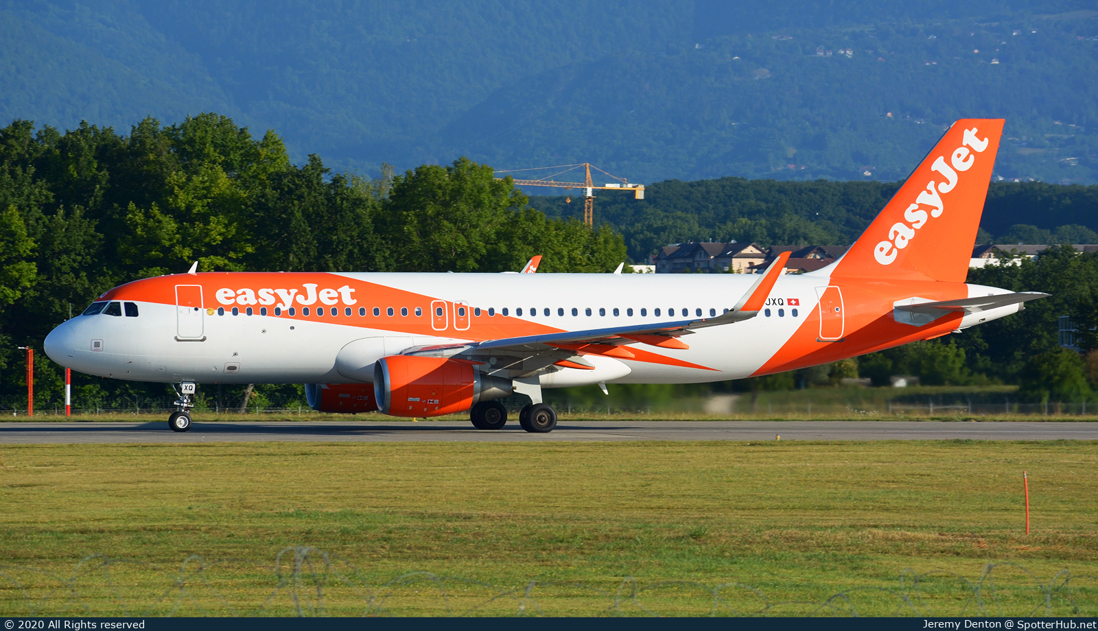 Photo of HB-JXQ - Airbus A320-214 operated by easyJet Switzerland