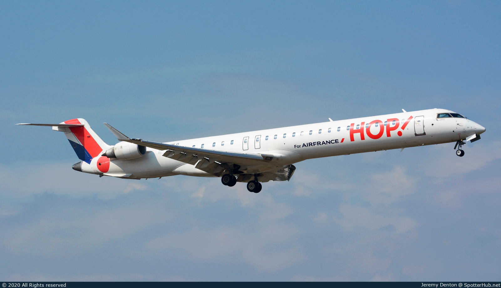 Photo of F-HMLD - Bombardier CRJ-1000EL operated by Air France HOP