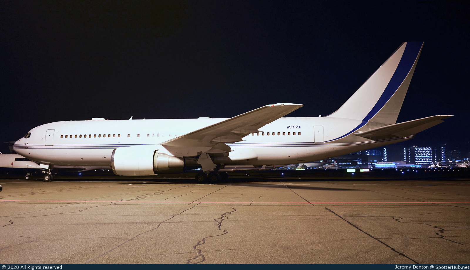 Photo of N767A - Boeing 767-2AX(ER) operated by Saudi Aramco Aviation