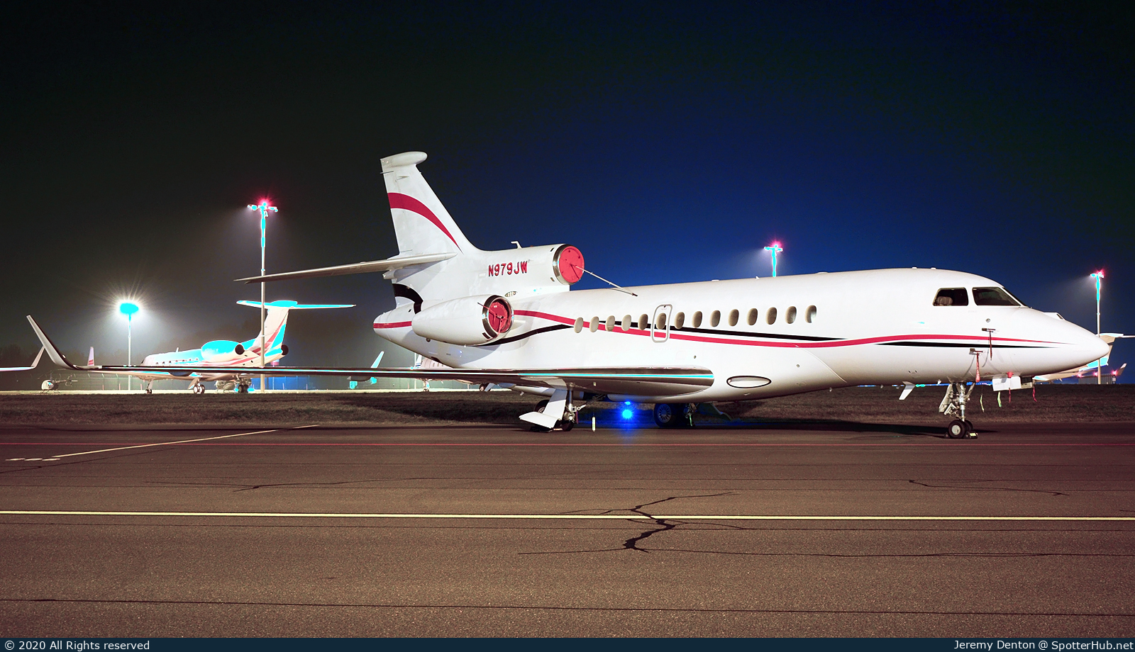 Photo of N979JW - Dassault Falcon 7X operated by Private