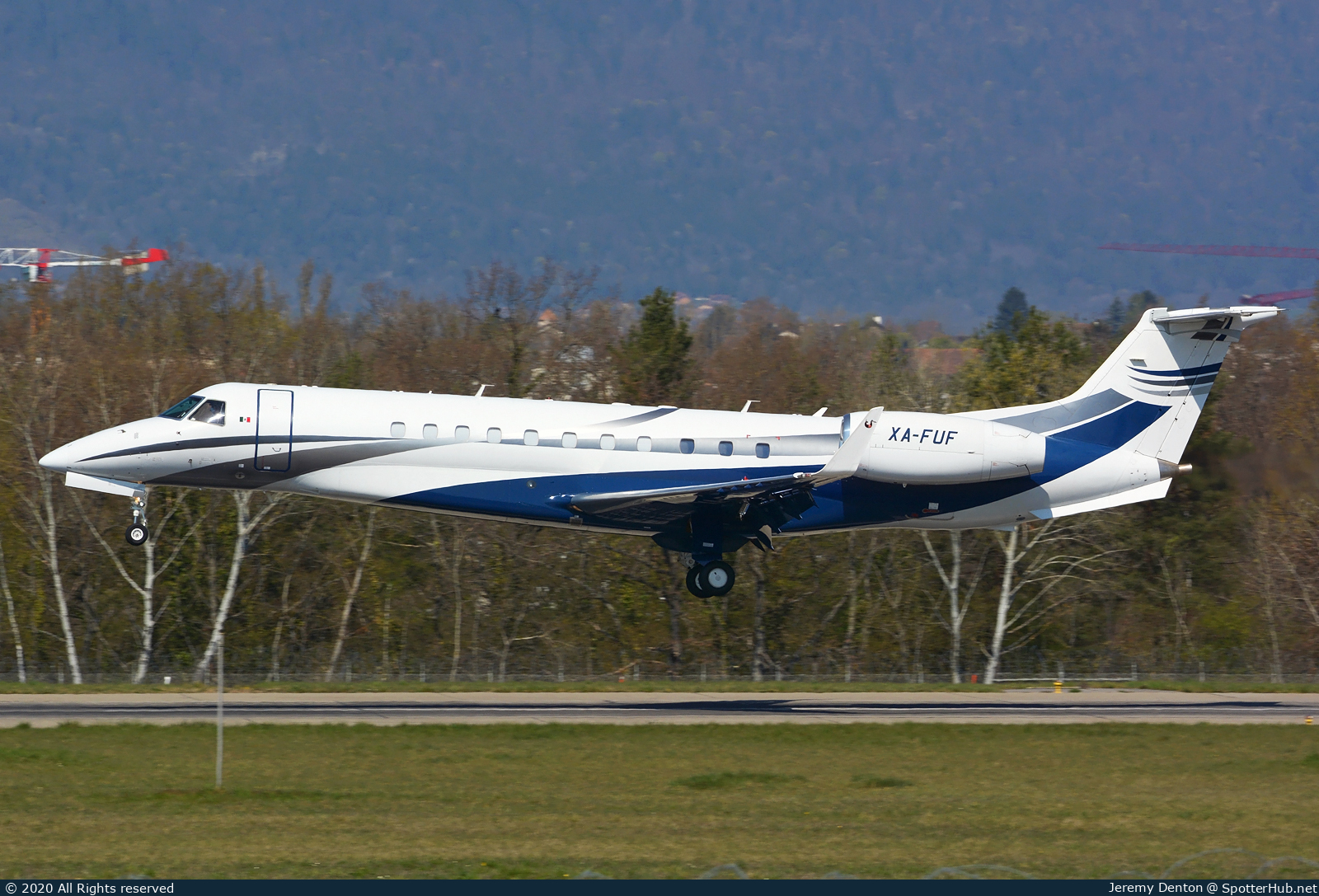 Photo of XA-FUF - Embraer Legacy 600 operated by Redwings S.A.