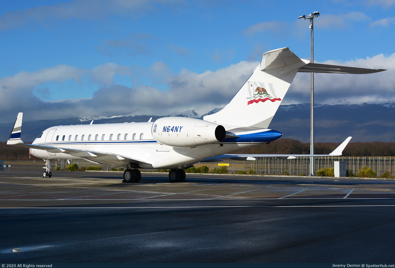 Photo of N64NY - Bombardier Global Express XRS operated by ACI Jet
