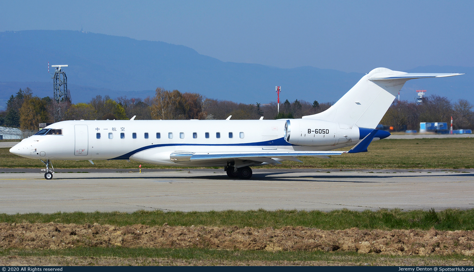 Photo of B-605D - Bombardier Global 6000 operated by ZYB Lily Jet