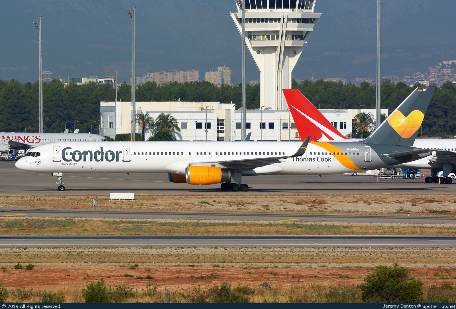 Photo of D-ABOK - Boeing 757-330 operated by Condor