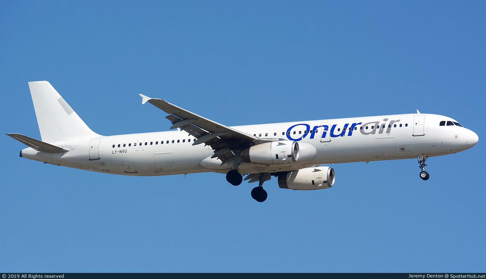 Photo of LY-NVU - Airbus A321-231 operated by Onur Air (opb Avion Express)