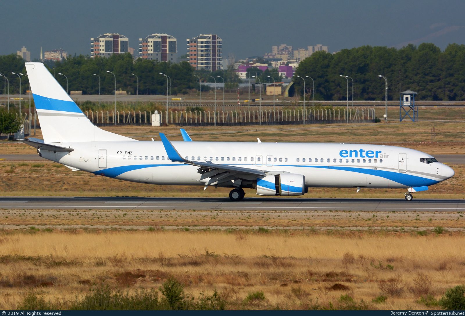 Photo of SP-ENZ - Boeing 737-85F operated by Enter Air