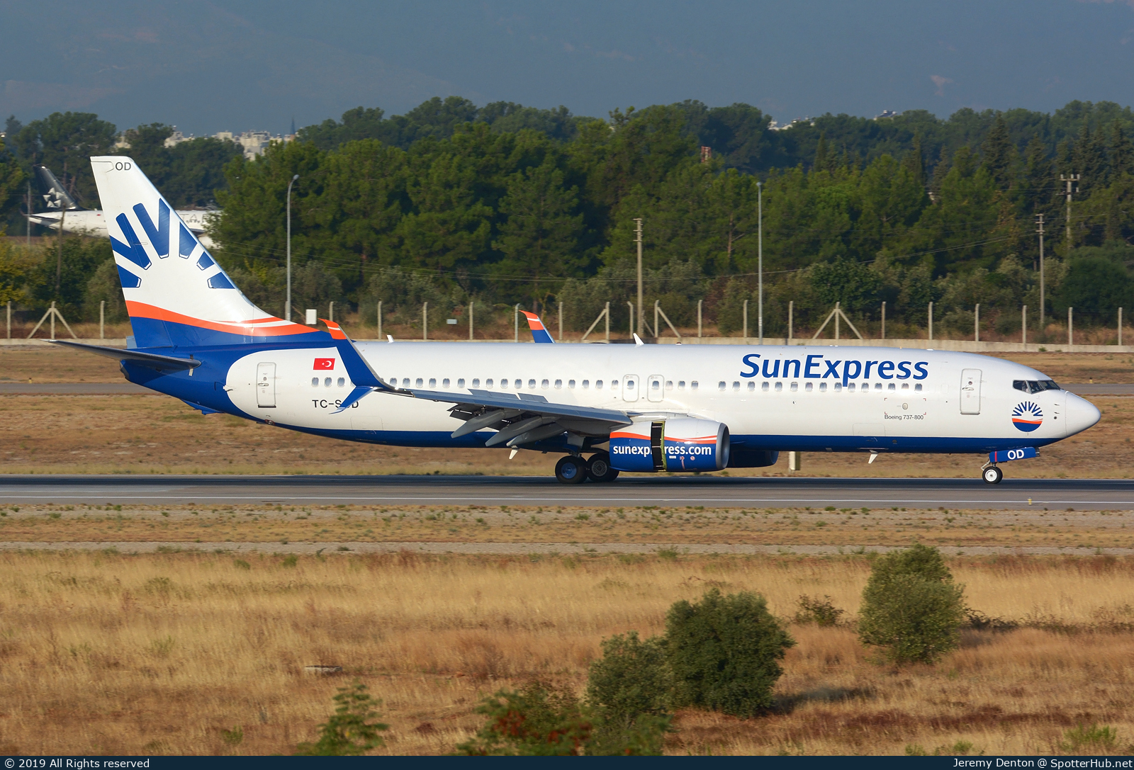 Photo of TC-SOD - Boeing 737-8HC operated by SunExpress