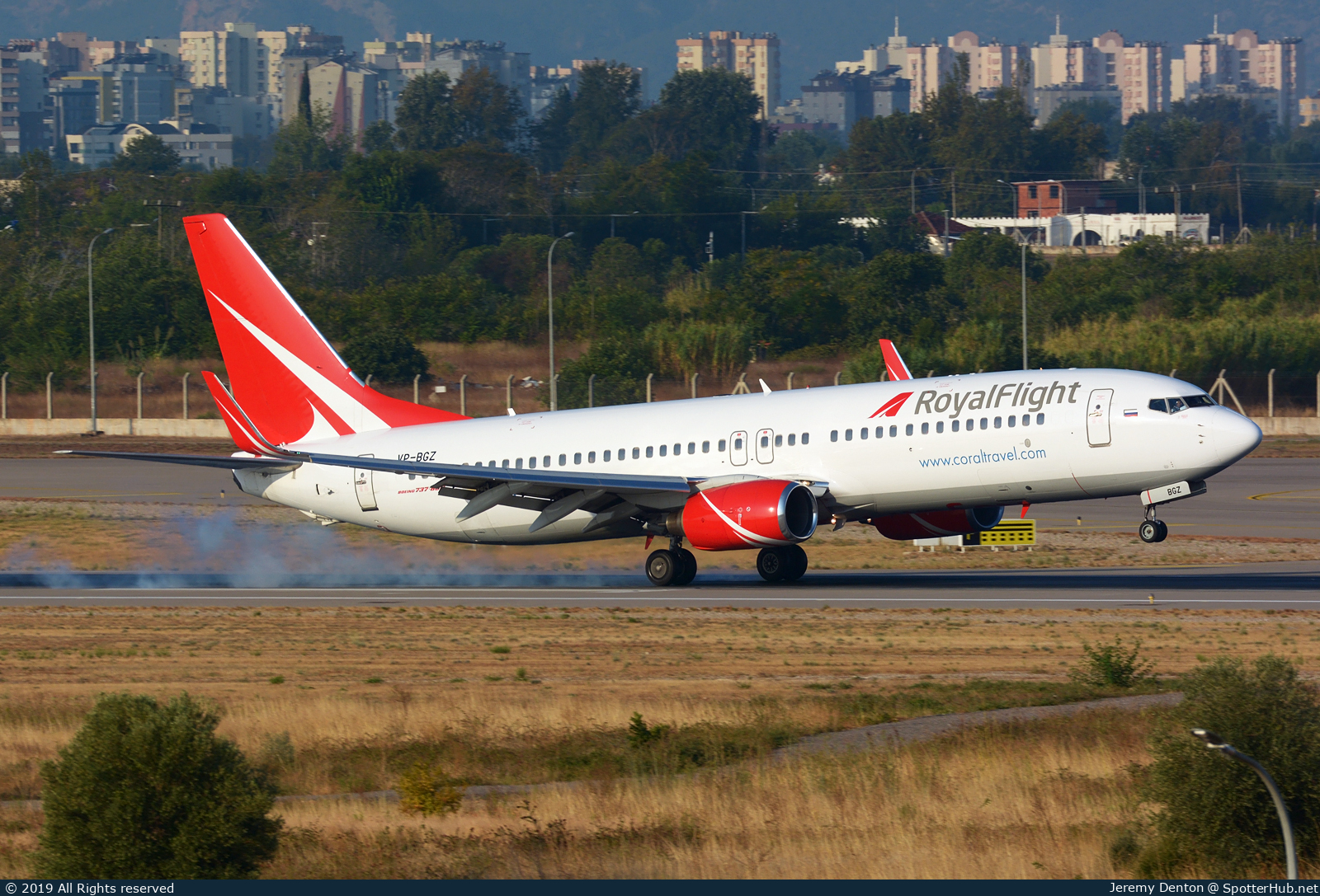 Photo of VP-BGZ - Boeing 737-86J operated by Royal Flight