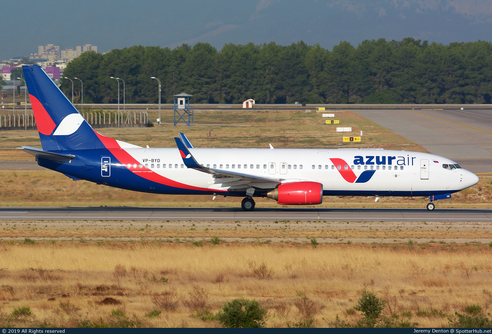 Photo of VP-BYD - Boeing 737-89L operated by Azur Air