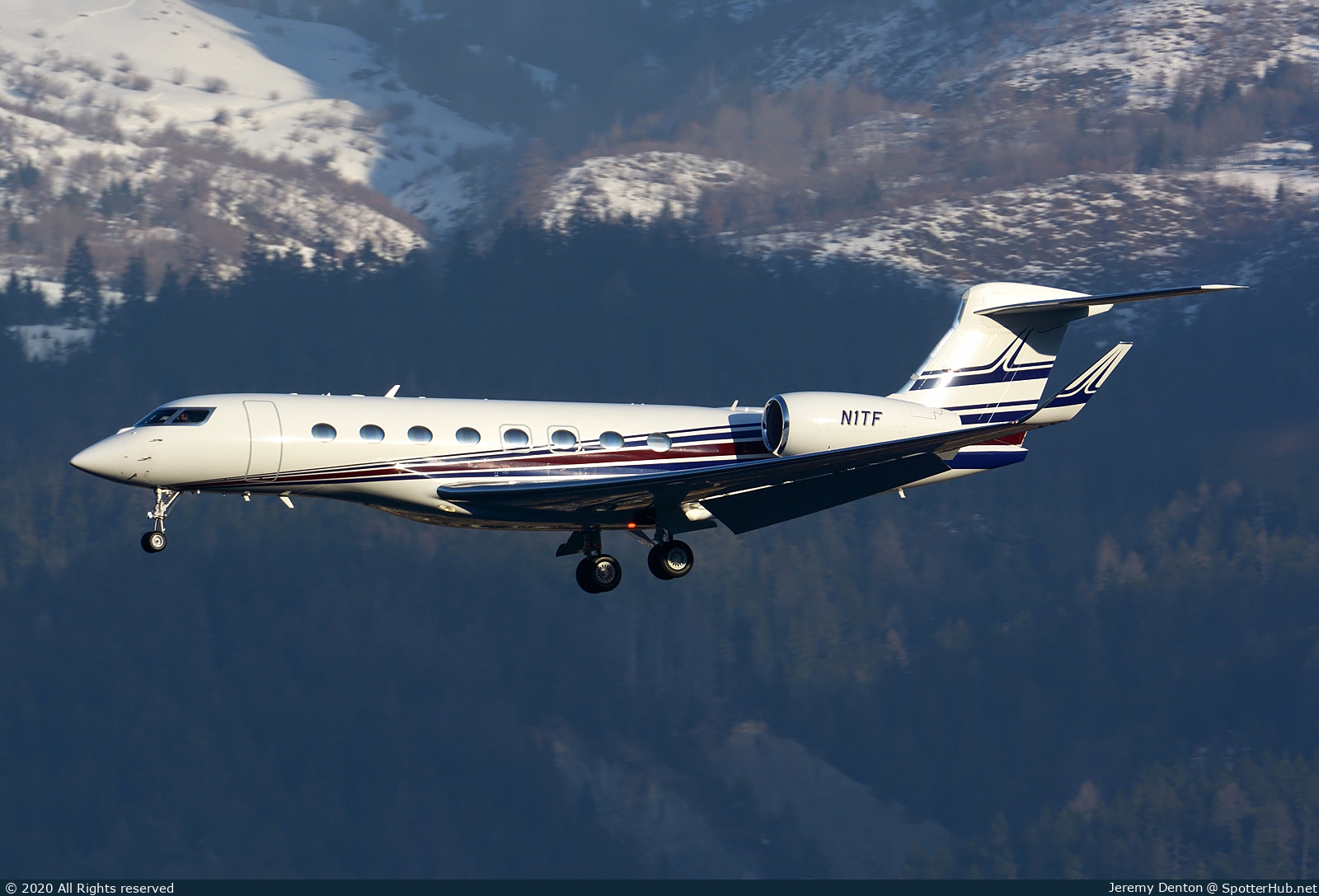Photo of N1TF - Gulfstream G650 operated by Toyota