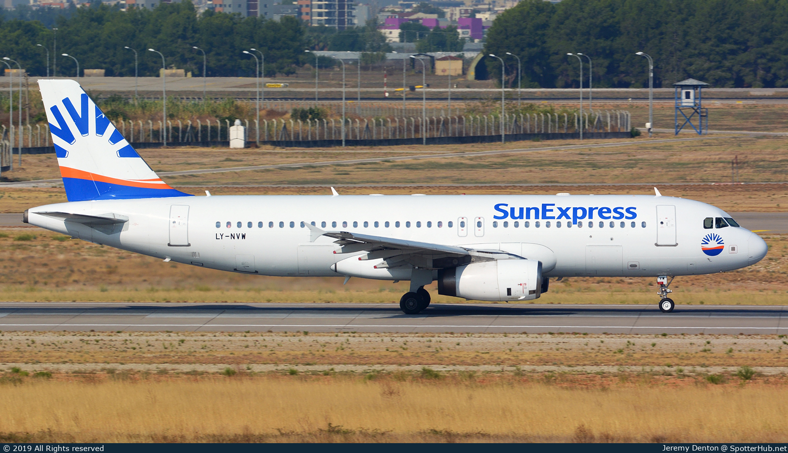 Photo of LY-NVW - Airbus A320-232 operated by SunExpress (opb Avion Express)