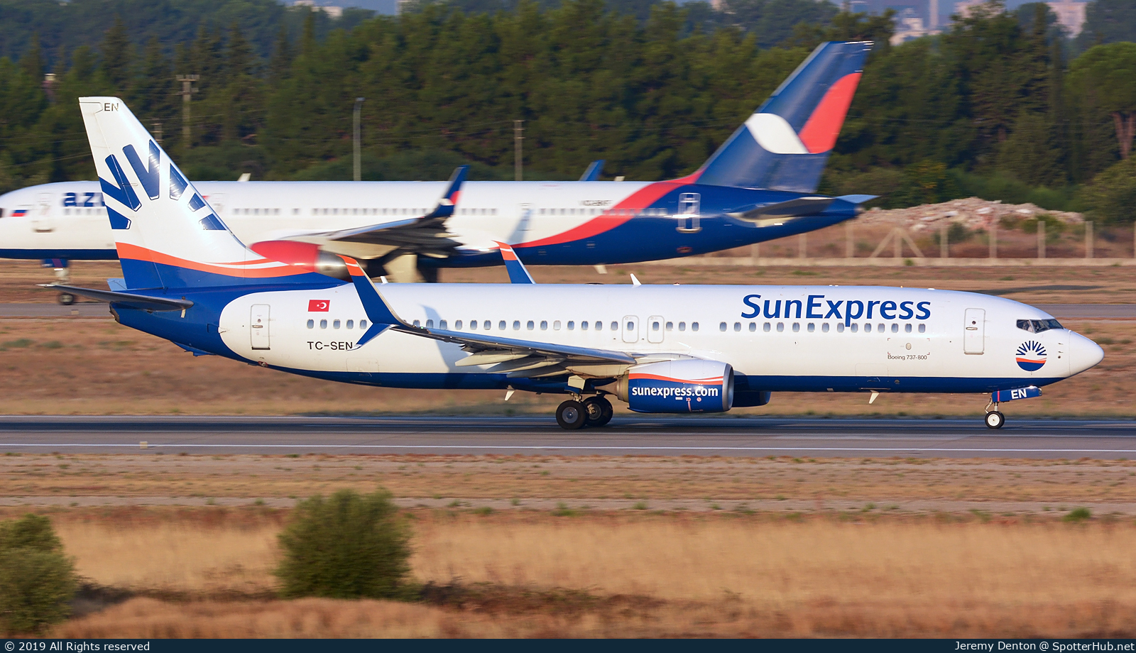Photo of TC-SEN - Boeing 737-8HC operated by SunExpress