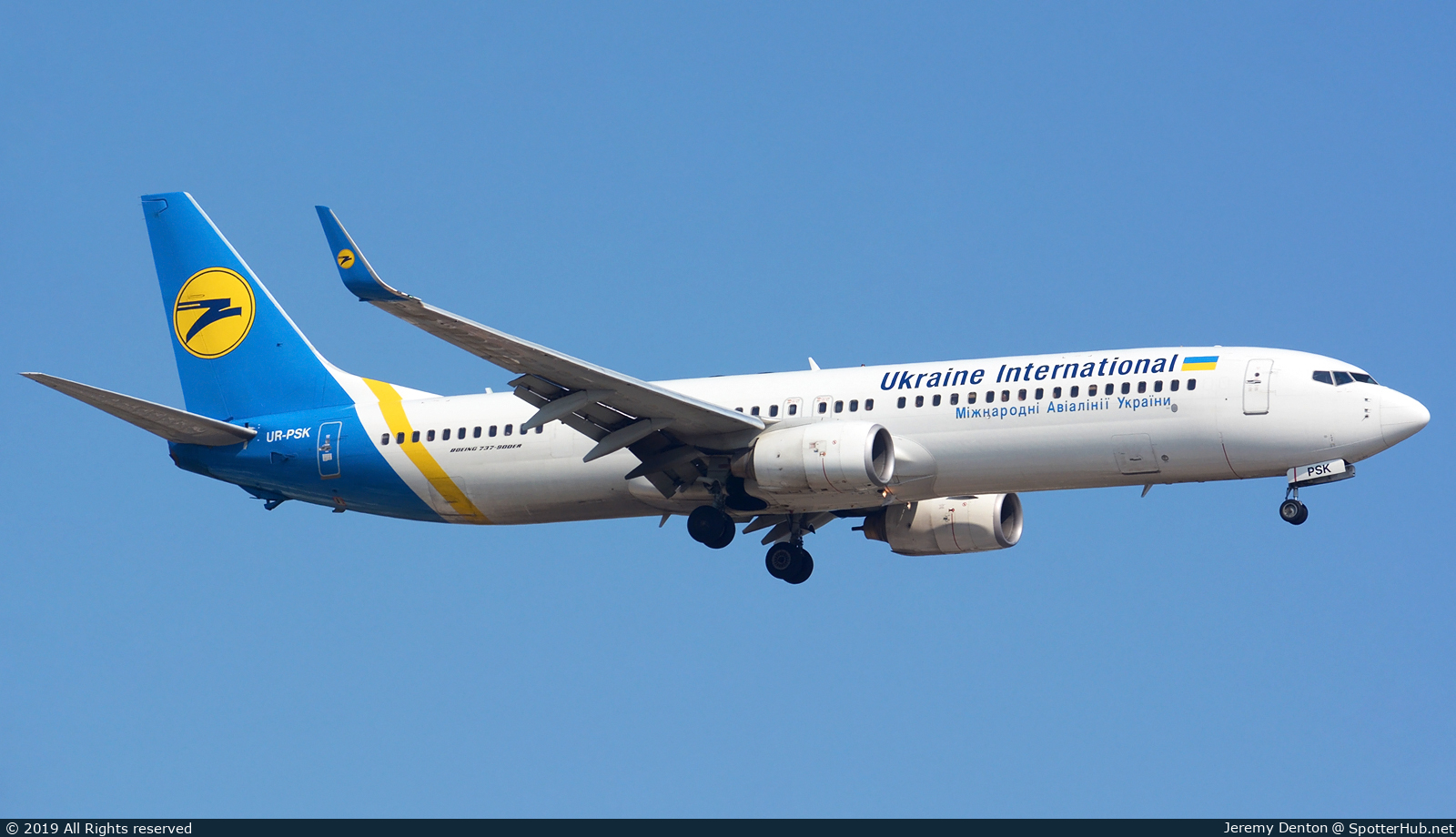 Photo of UR-PSK - Boeing 737-94X(ER) operated by Ukraine International Airlines