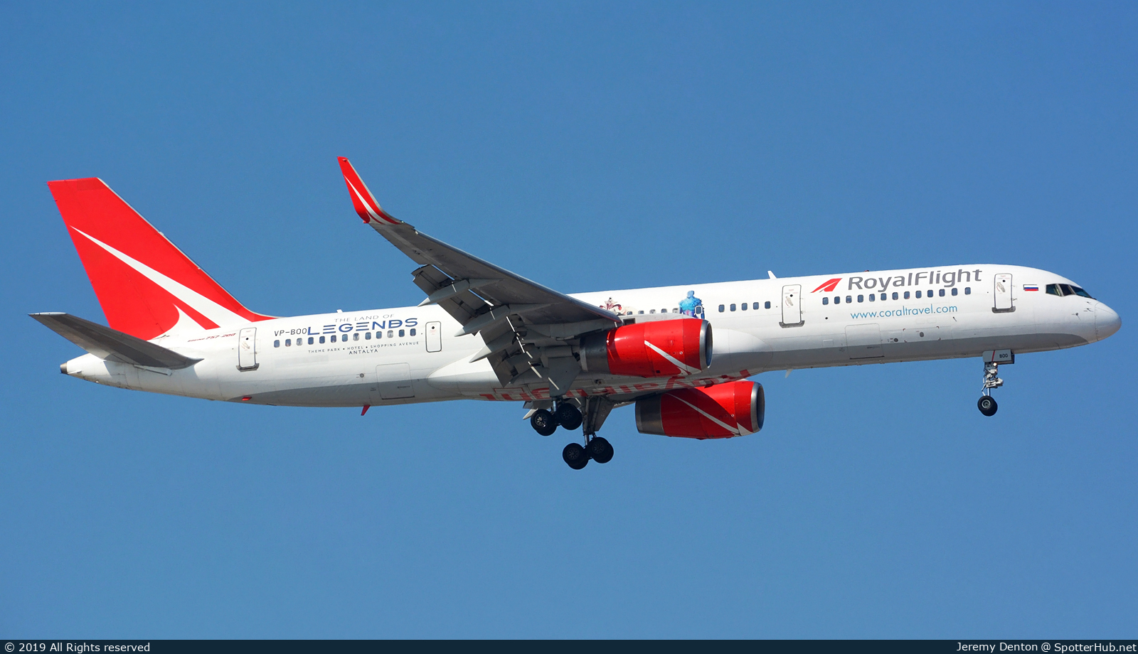 Photo of VP-BOO - Boeing 757-204 operated by Royal Flight