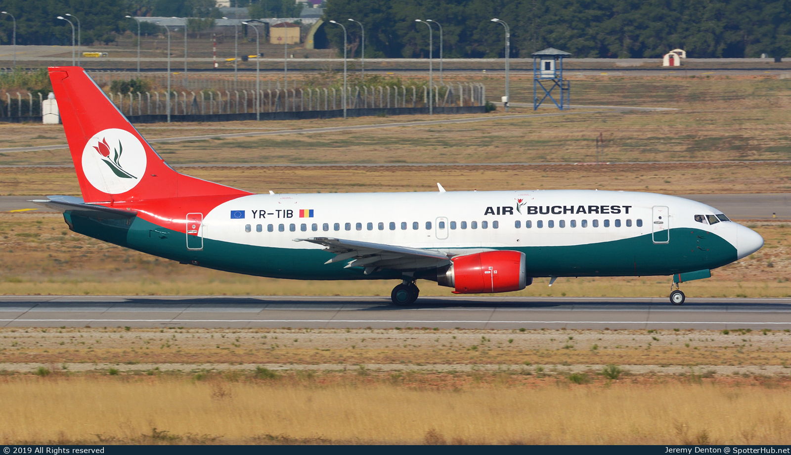 Photo of YR-TIB - Boeing 737-3L9 operated by Air Bucharest