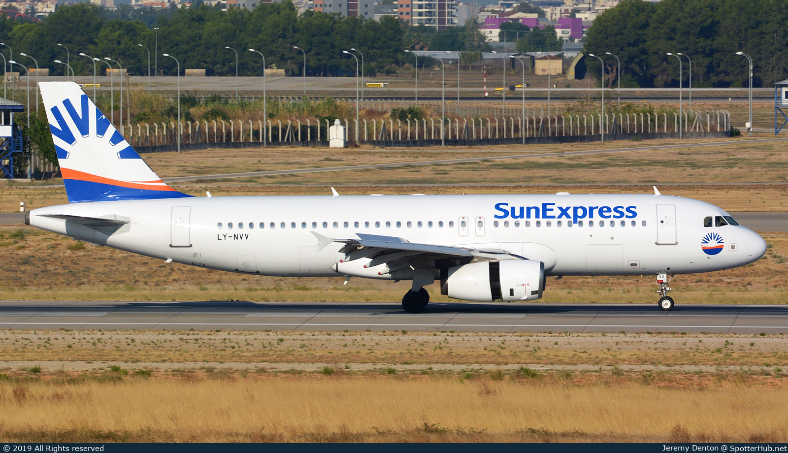 Photo of LY-NVV - Airbus A320-232 operated by SunExpress (opb Avion Express)