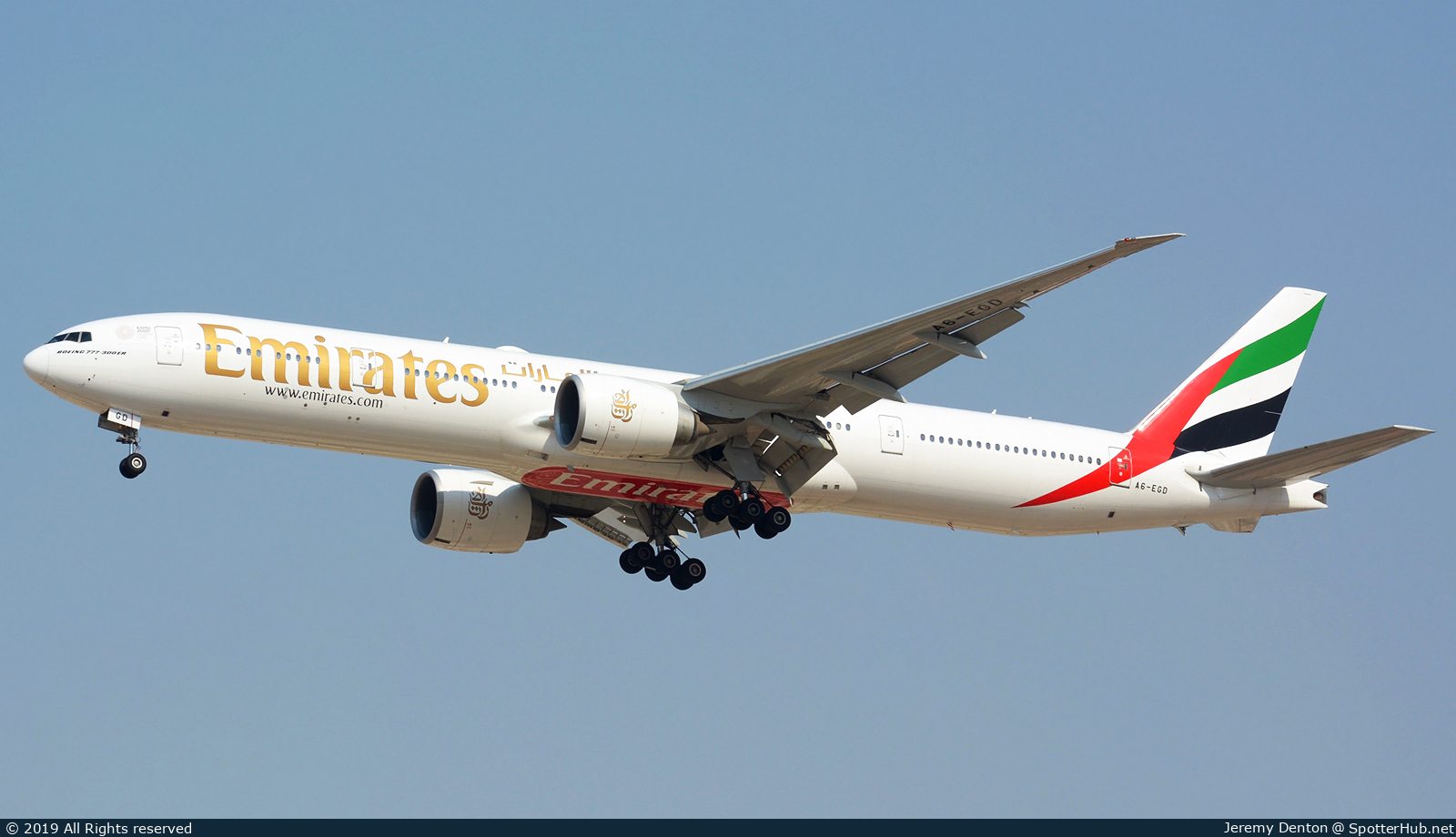 Photo of A6-EGD - Boeing 777-31H(ER) operated by Emirates