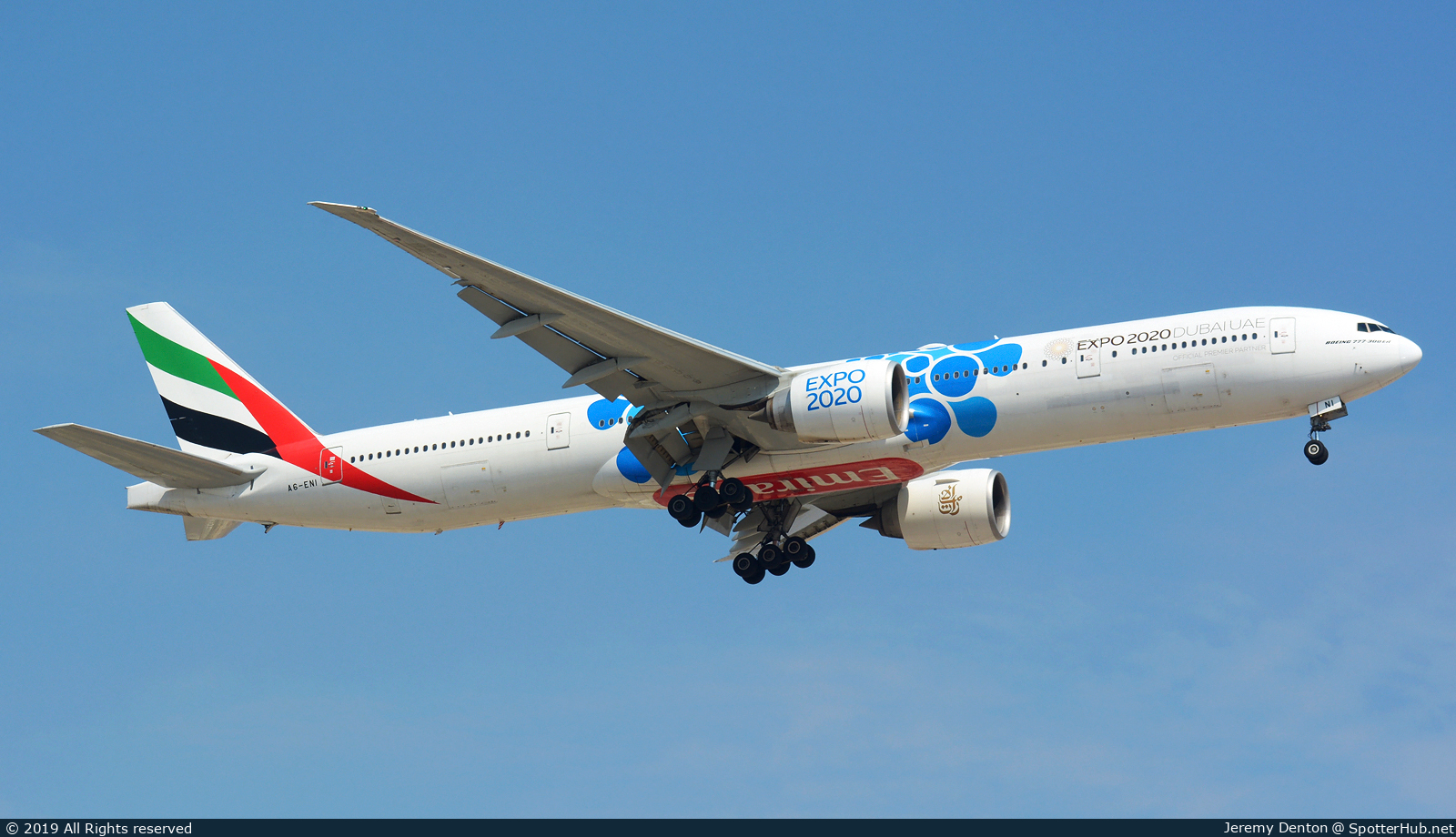 Photo of A6-ENI - Boeing 777-31H(ER) operated by Emirates