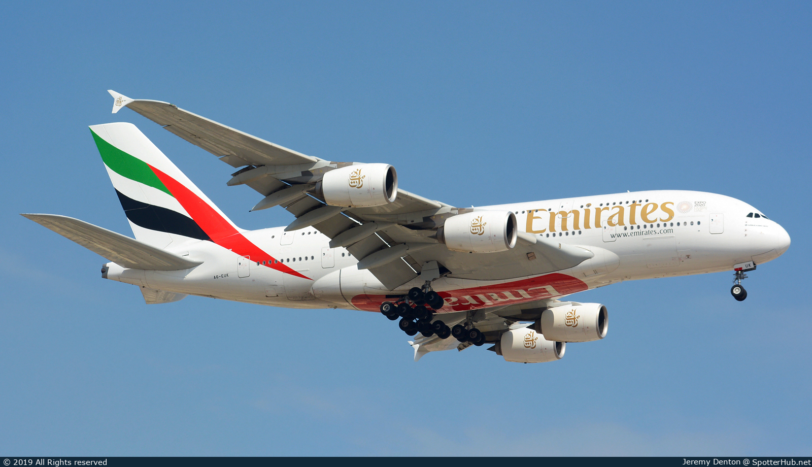 Photo of A6-EUK - Airbus A380-861 operated by Emirates
