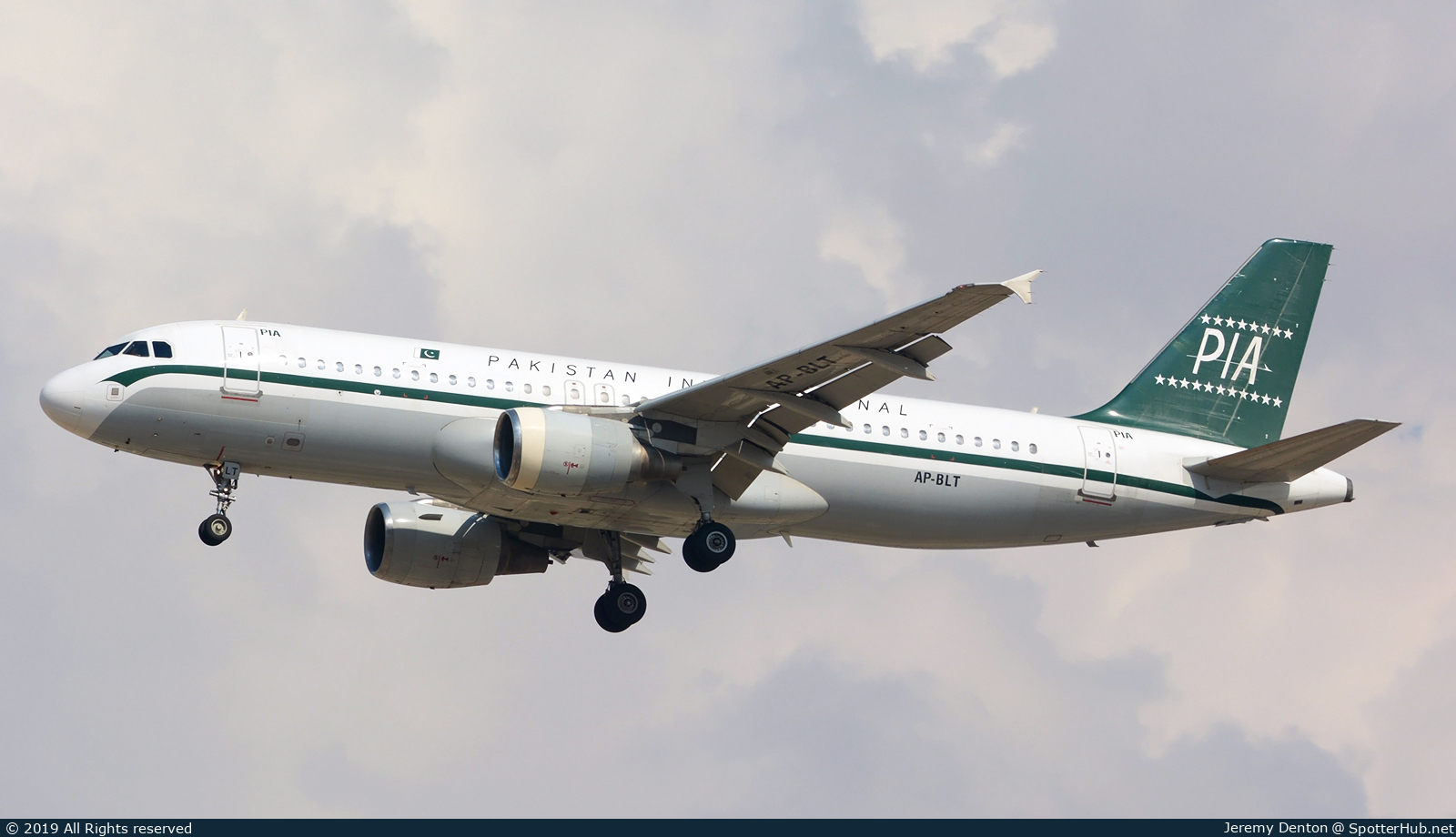 Photo of AP-BLT - Airbus A320-214 operated by PIA Pakistan International Airlines