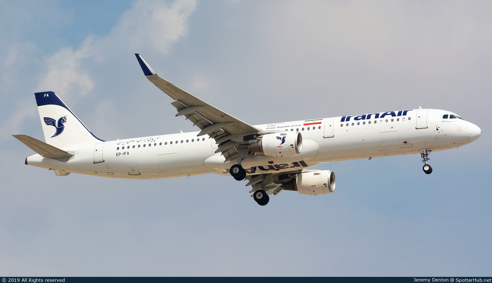 Photo of EP-IFA - Airbus A321-211 operated by Iran Air
